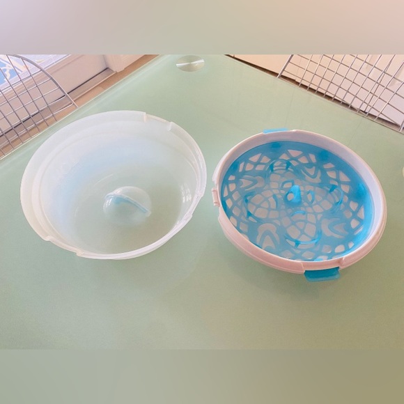 Munchkin Steam Guard Microwave Bottle sterilizer - Picture 3 of 3